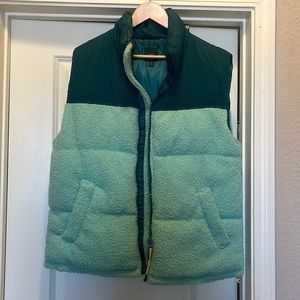 Oversized Sherpa puffer vest